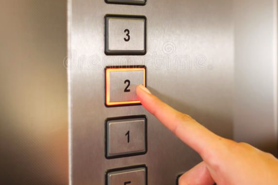 Korean Elevator Etiquettes