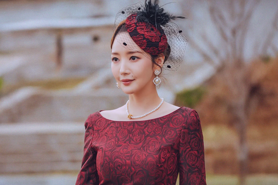 Confidence Queen Review